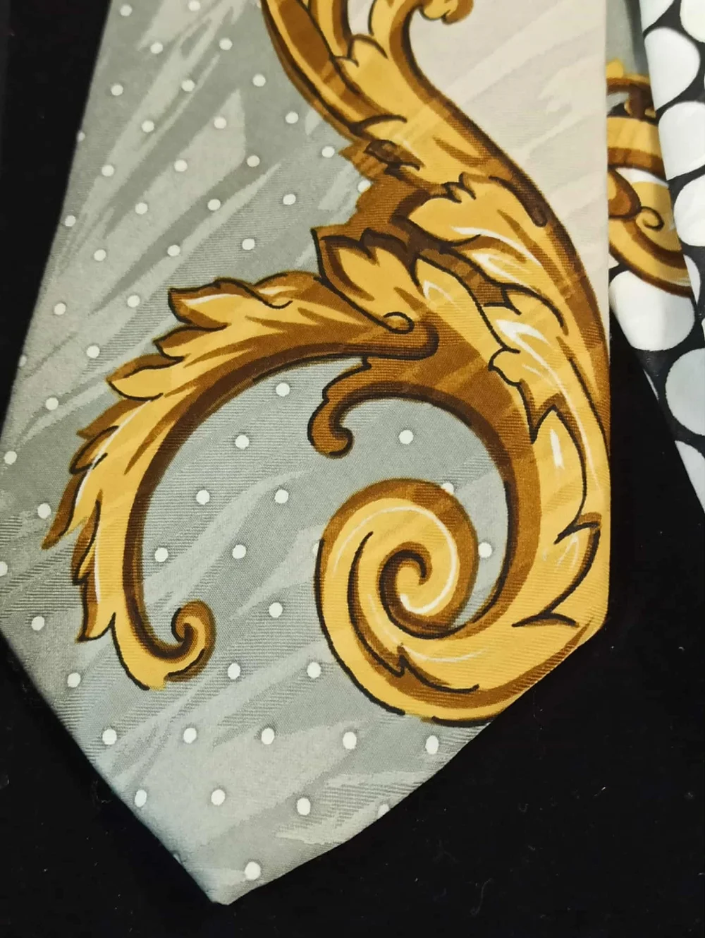 AZIA COLLECTION Vintage Baroque Chain Silk Blend Tie Gold Black White Statement